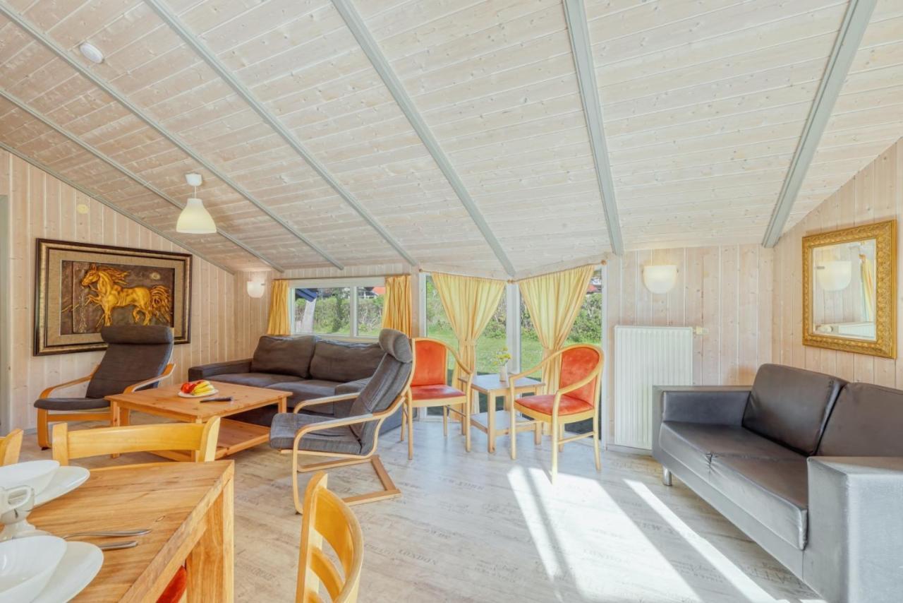 Kranich Ferienhaeuser Mit Innenpool Hohendorf  ภายนอก รูปภาพ