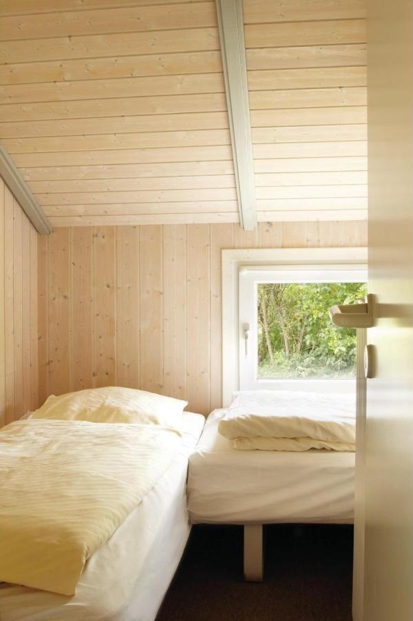 Kranich Ferienhaeuser Mit Innenpool Hohendorf  ภายนอก รูปภาพ