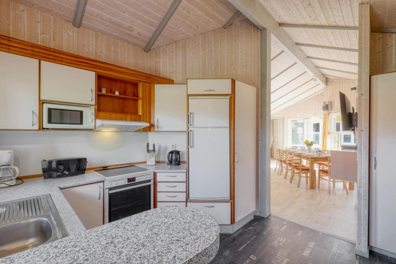 Kranich Ferienhaeuser Mit Innenpool Hohendorf  ภายนอก รูปภาพ