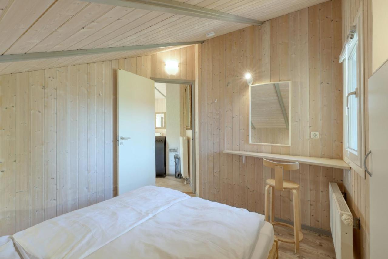 Kranich Ferienhaeuser Mit Innenpool Hohendorf  ภายนอก รูปภาพ