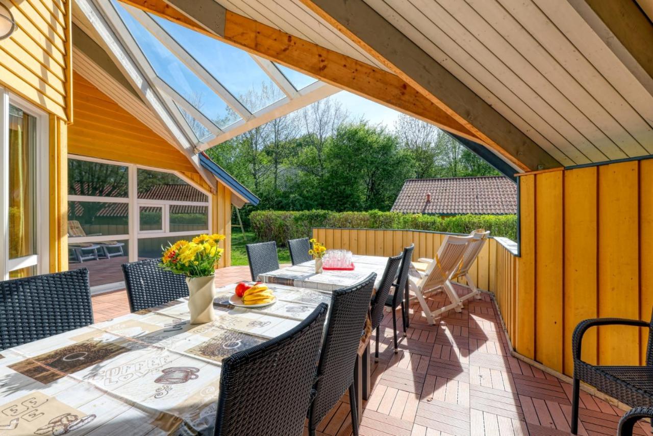Kranich Ferienhaeuser Mit Innenpool Hohendorf  ภายนอก รูปภาพ