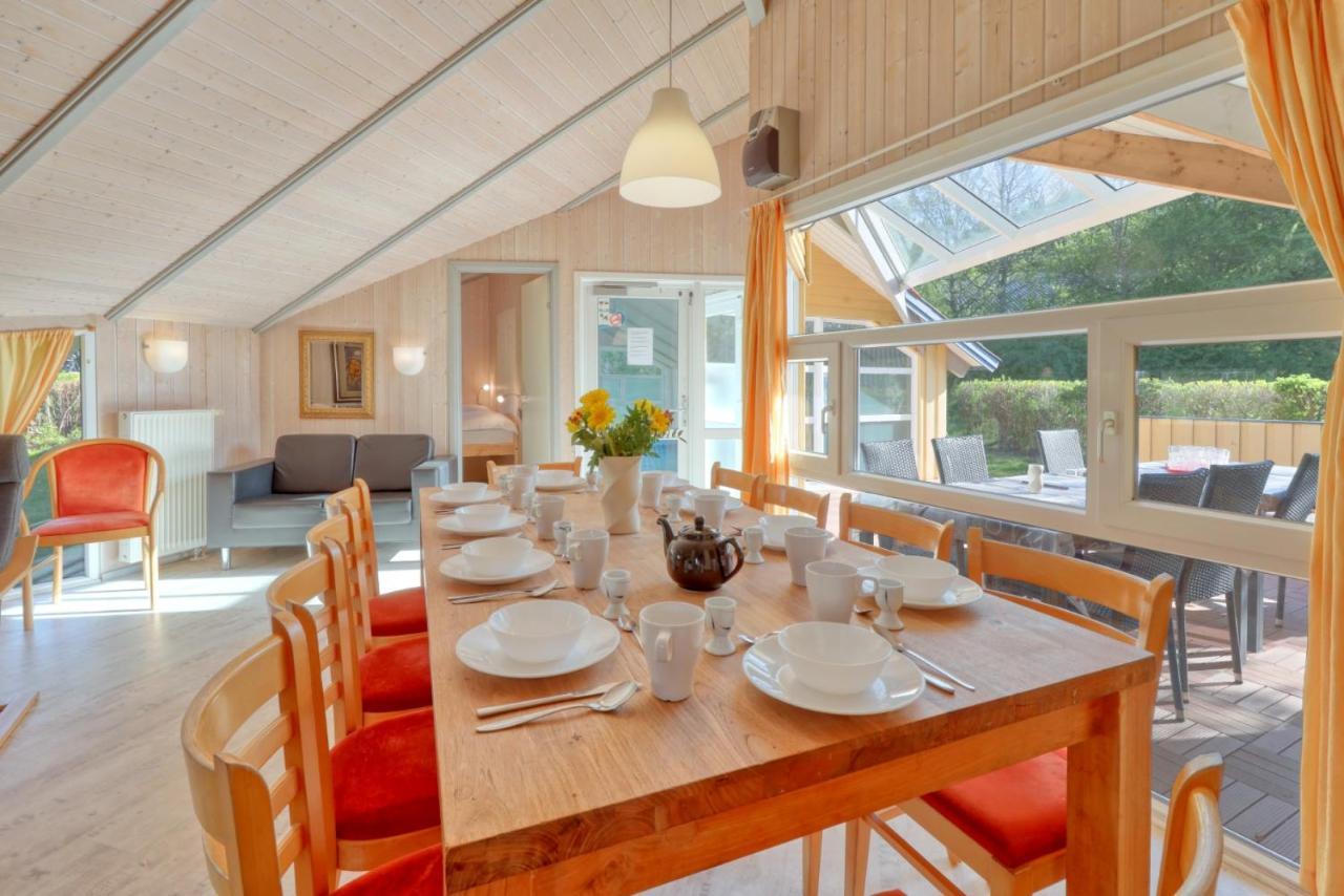 Kranich Ferienhaeuser Mit Innenpool Hohendorf  ภายนอก รูปภาพ